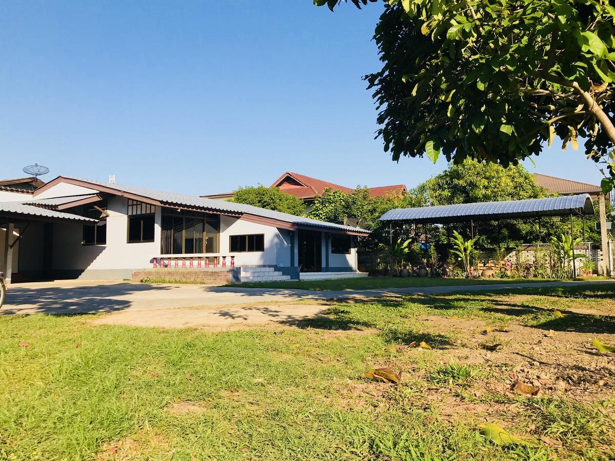 Hotel Winter House Chiang Rai Exterior foto