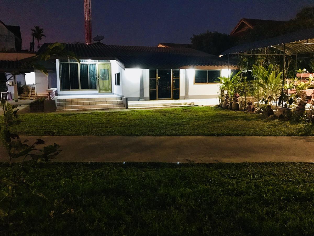 Hotel Winter House Chiang Rai Exterior foto