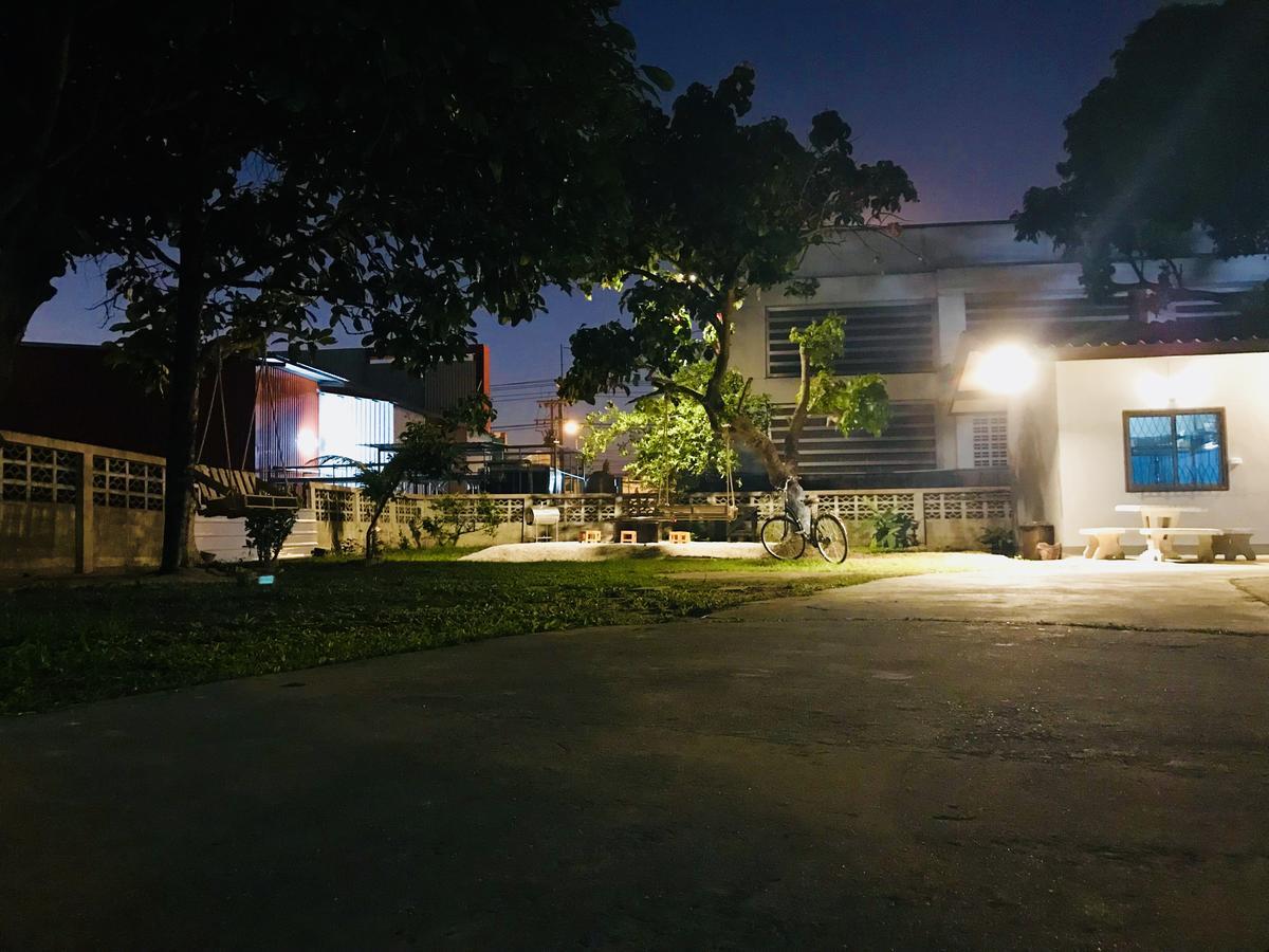 Hotel Winter House Chiang Rai Exterior foto