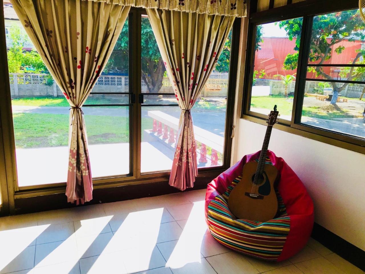 Hotel Winter House Chiang Rai Exterior foto